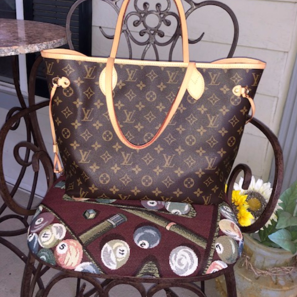 Authentic Louis Vuitton Neverfull MM